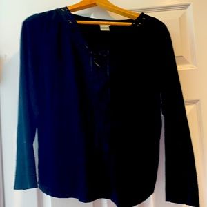 Black tee with beautiful detailing